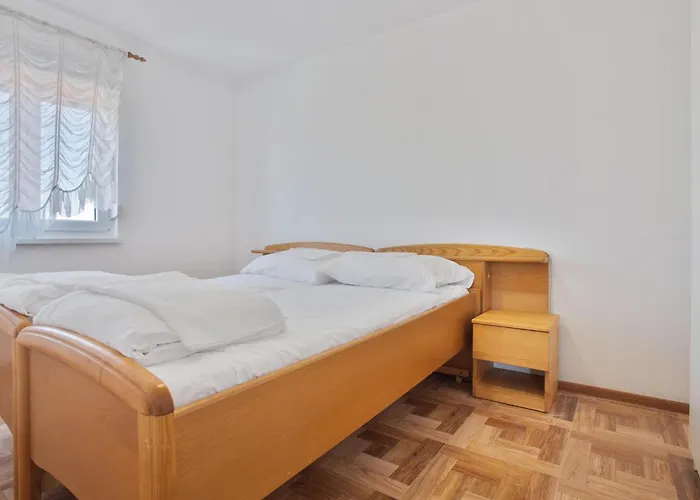 Appartement Stunning In With Wifi Vir