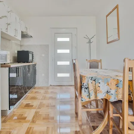 2 Bedroom Amazing In Vir